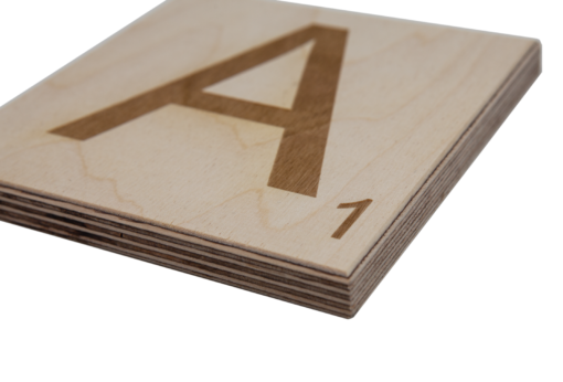 Buchstaben-Alphabet aus Holz 13cm groß inkl. Posterstrips zur Befestigung  Scrabble Wandschild Birke-Multiplex 12mm Schriftzug Wandbild Deko