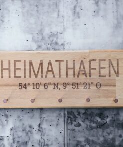 Schlüsselbrett Buche mit Kartenhalter - Motiv "Heimathafen mit Wunschkoordinaten"